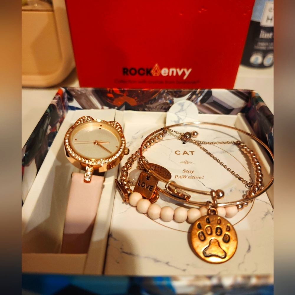 Cat watch with matching bracelets
